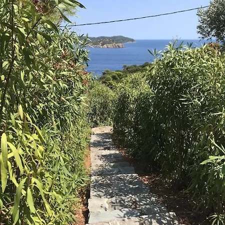 Bounatsa With Access To Semi-private Beach * Kanapitsa (Skiathos)