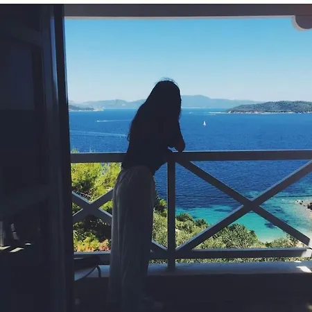 Bounatsa With Access To Semi-private Beach
