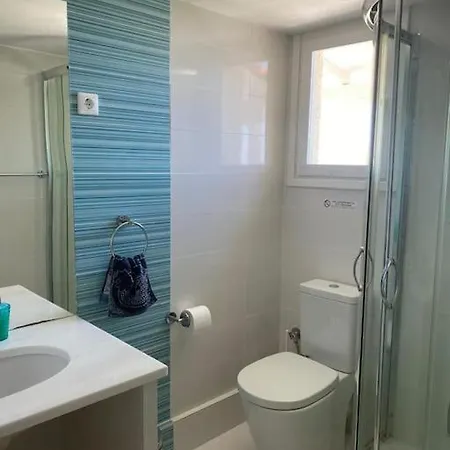 Bounatsa With Access To Semi-private Beach Holiday home