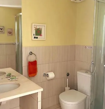 Bounatsa With Access To Semi-private Beach 펜션